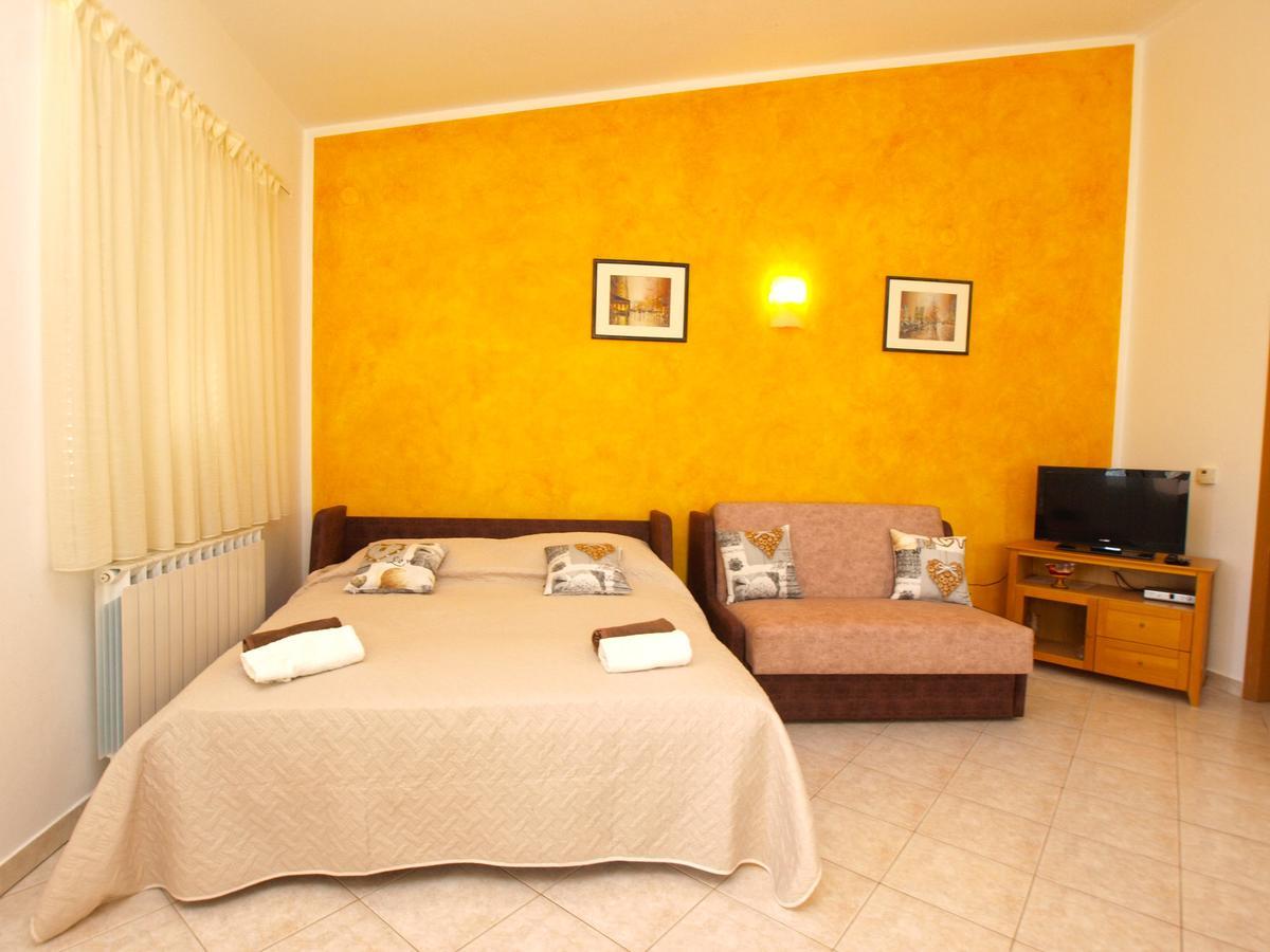 Apartments Iva 1534 Pula Exterior foto